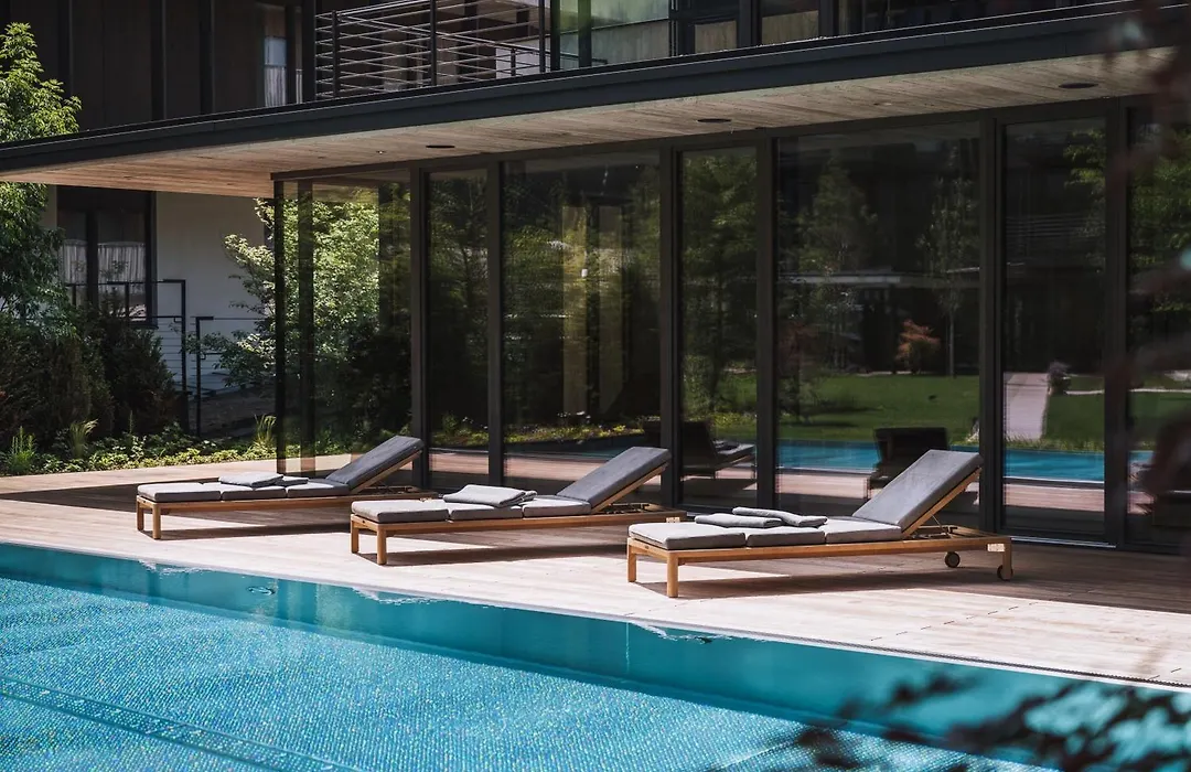 Zelloon Boutique Hotel-1