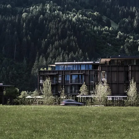 Zelloon Boutique Hotel-3